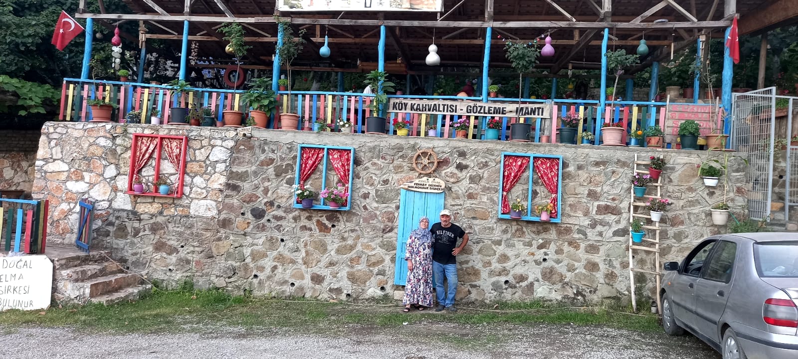 Asrın Çınarı Ferhat Dede'nin Yeri..