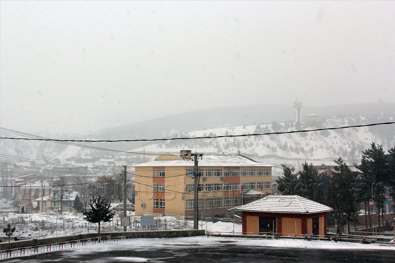 ŞİRAN'DA SOĞUK HAVADA YÜREKLERİ ISITAN HABER..