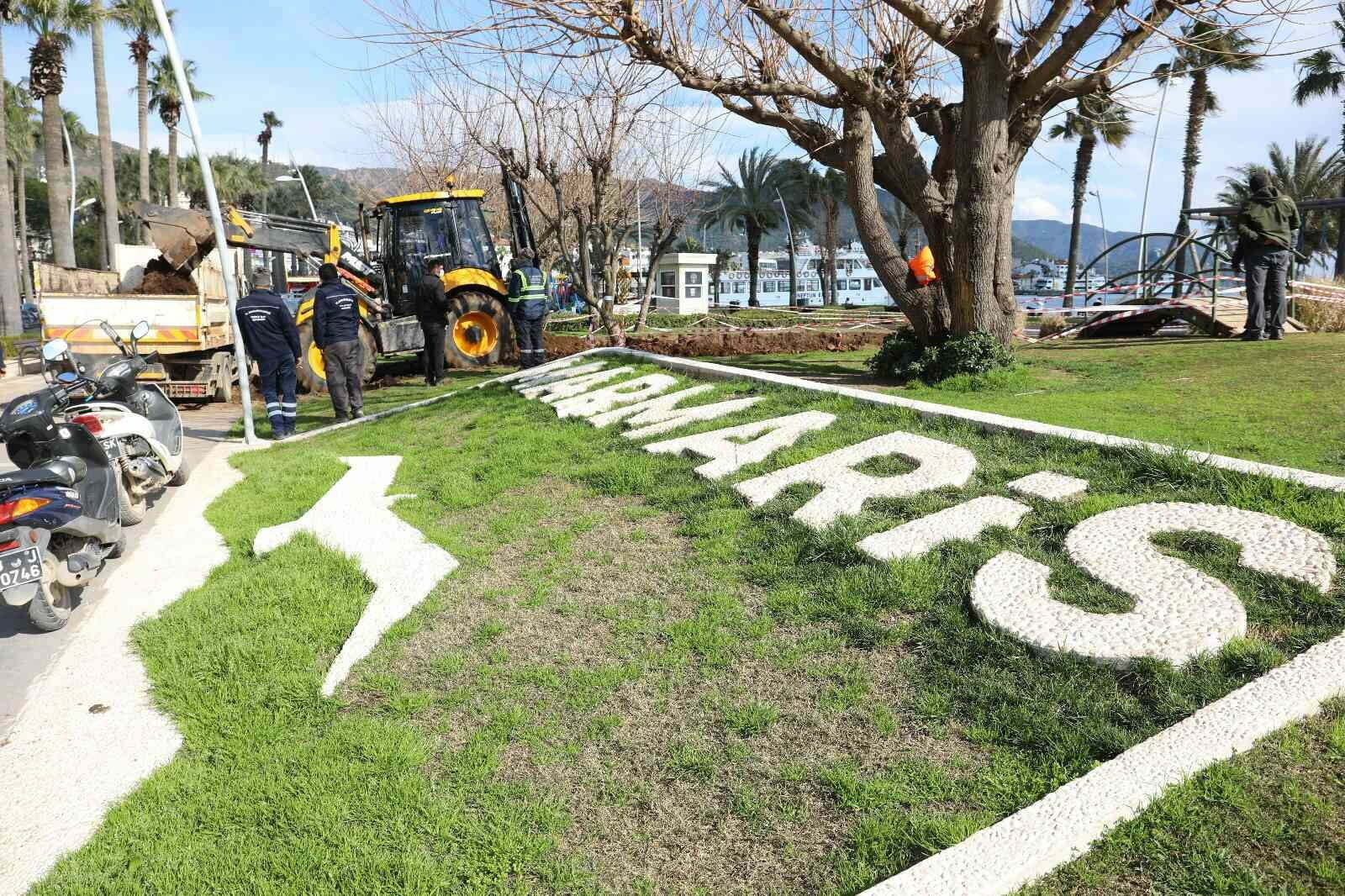 Marmaris Belediyesi Türkmenistan Parkı’na yeni görünüm kazandırıyor
