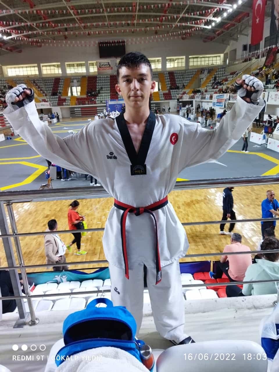 İki̇nci̇ Kez Kez Türki̇ye Taekwondo Şampi̇yonasında Bi̇ri̇nci̇ Oldu
