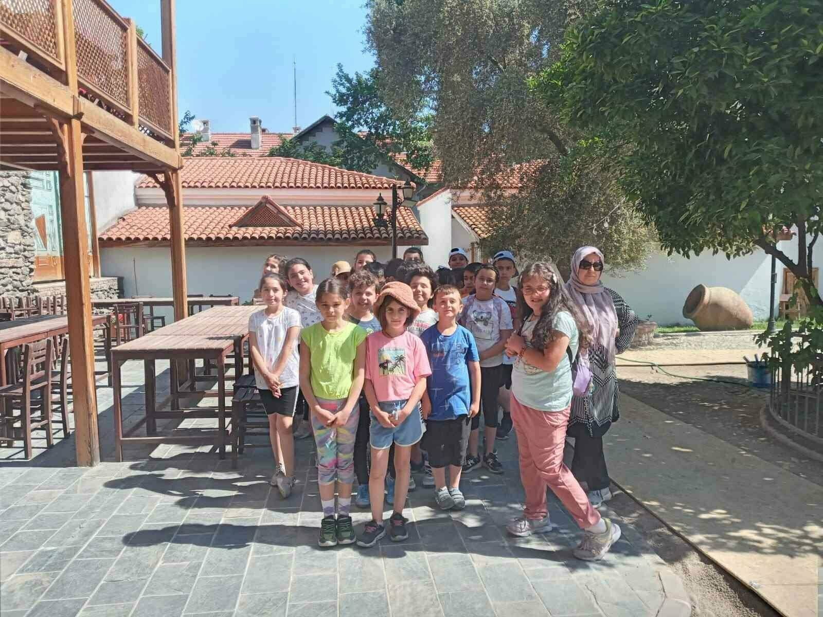 Salihli Kent Müzesine ziyaretçi akını