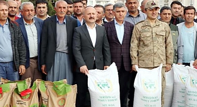 Üretim yapan çiftçilere hibe tohum