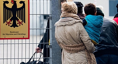 Almanya'daki 1,5 milyon Türk yakında Alman pasaportuna...