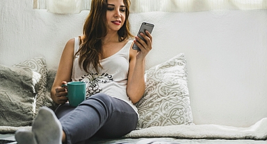 'Vanilya' iPhone 17 , ilk kez bir LTPO ekrana sahip olacak