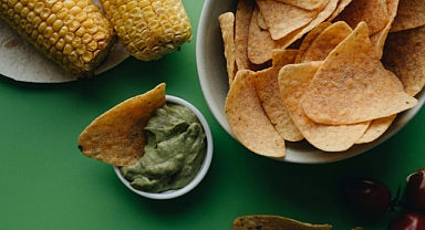 Tortilla cipsi nasıl yapılır? Tortilla hangi ülkeye ait? Tortilla içinde ne var? Taco cipsi hangi ülkenin?