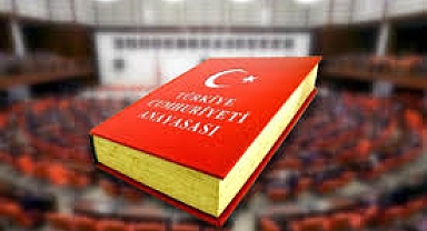 Anayasanın 4. maddesi ne diyor? Anayasanın ilk 3 maddesi nelerdir? Cumhuriyetin ilk anayasasının ilk maddesi nedir? TC Anayasası kaç maddedir?