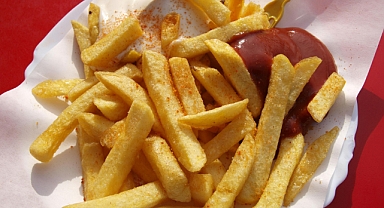 Çıtır burger patatesi kızartmanın basit yolu
