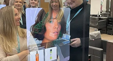 Akıllı Aynalar, Innovations kuaför Salonlarına Son Teknolojiyi Getiriyor