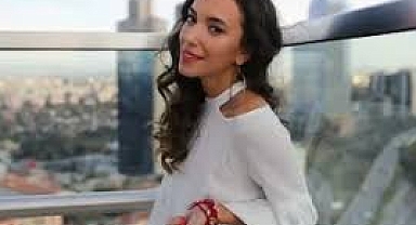 Duygu Sarışın Kimdir? Kızıl Goncalar Dizisindeki Hande Karakteri ve Kariyeri