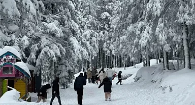 Kartepe’de Kar Kalınlığı 160 Santimetreyi Buldu!