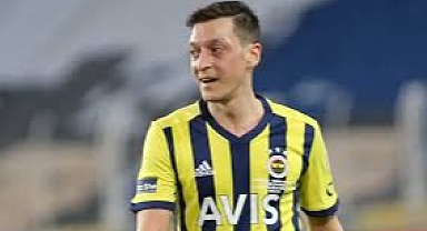 SON DAKİKA: Futbolcu Mesut Özil AK Parti MKYK üyesi seçildi