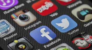 Instagram, Uygulamayı Basitleştirmek İçin Gönderilerden ve Reels'ten 'Notlar' Özelliğini Kaldırıyor