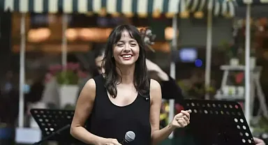 Zeynep Özyılmazel kimdir❓ Nereli❓ Kaç yaşında❓ Zeynep Özyılmazel'in kariyeri ve biyografisi❓