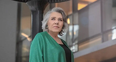 Usta Sanatçı Işıl Yücesoy Kimdir? Tiyatro Sahnesinden Müzik Dünyasına Uzanan İhtişamlı Yolculuk