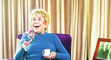 Boğaziçi'nin Efsane Hocası Emeritus Profesör Oya Başak Veda Etti: Emeritus Unvanı Nedir, Nasıl Alınır?