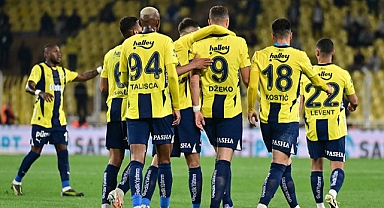 SON DAKİKA: Hatayspor - Fenerbahçe Maçında GOLLER PEŞ PEŞE! Hatayspor 4-1 Önde! Mert Müldür Kırmızı Kart Gördü, Genç Kaleci Ertuğrul Çetin'den Talihsiz Hatalar!