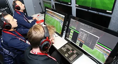 Süper Lig'de Günün VAR Hakemleri Açıklandı! Galatasaray Maçında VAR Koltuğunda Ömer Faruk Turtay