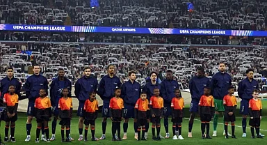 VAR Draması ve Kırmızı Kart: Aston Villa'nın Şampiyonlar Ligi Hayalleri Yıkıldı!