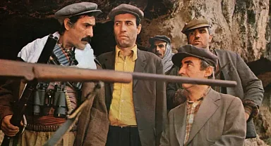 DAVARO FİLMİ: Nerede Çekildi, Oyuncuları ve Unutulmaz Replikleriyle Bir Kemal Sunal Klasiği!