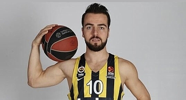 Fenerbahçe Beko'nun Efsane Kaptanı Melih Mahmutoğlu Kimdir? 'Taraftarımızın Önünde İstiyoruz!' Sözleriyle Şampiyonluğa Göz Kırptı!