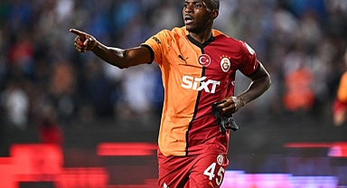 Osimhen Galatasaray'da Kalacak mı, Gidiyor mu? Transfer Masasında Duygular, Strateji ve Aile Var…