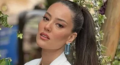 Pelin Akil Kimdir? Koluna Kene Yapışan Ünlü Oyuncu Hastaneye Koştu: Son Durumu ve Kariyeri Mercek Altında!