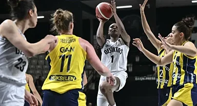 Potada Tansiyon Zirve Yaptı! Beşiktaş-Fenerbahçe Derbisinin Sonunda Ali Koç'un Hızlı Müdahalesi ve Olaylı Bitiş