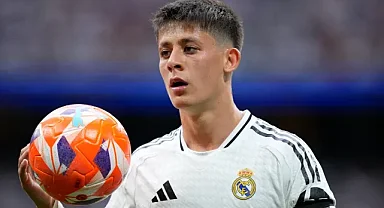 Real Madrid Salzburg’u 3-0 Yendi! Arda Güler Ne Kadar Sahada Kaldı, Nasıl Oynadı?