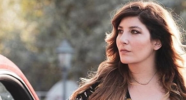Şebnem Bozoklu Kimdir? Tiyatrodan Televizyona, Ekrandan Kalplere Uzanan Bir Başarı Hikayesi