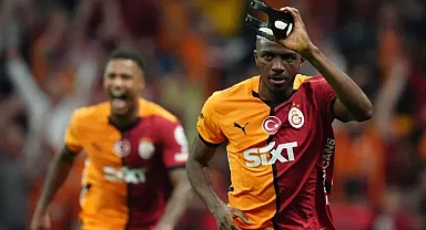 Yapay zeka Osimhen'in hangi takıma transfer olacağını belirledi