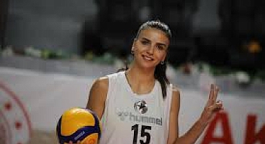 Galatasaray’a Transfer Olan Büşra Güneş Kimdir? Yeni Yıldız Saha İçin Anlaşıldı