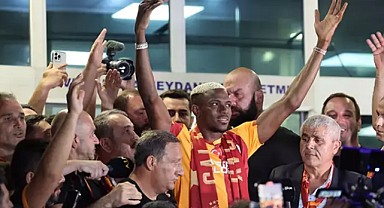 Galatasaray'ın Rüya Transferi Gerçek Oldu Mu: Victor Osimhen İstanbul'a Neden Geldi?