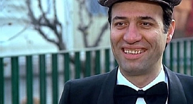 Kemal Sunal’sız 25 Yıl: Replikleriyle Gülümsetmeye Devam Ediyor
