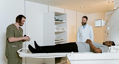 MR nedir, MR odasına neden metal ile girilmez? Girilirse ne olur, riski nedir?