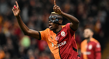 Osimhen, Galatasaray-Lazio Maçında İlk 11'de Olacak mı? Taraftar Rekor Transfere Kilitlendi!