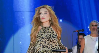 Ajda Pekkan'dan şok değişim! Platin sarısı saçları ne zaman tarihe karıştı? Yeni imajı nasıl?