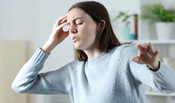 Baş Dönmesi, Görme Bozukluğu ve Kulakta Çınlama Yaşayanlar Dikkat: Sebebi Bu Hastalık Olabilir Mi?