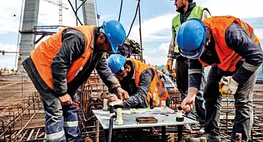 Kamu İşçisi Zam Teklifi Son Durum Nedir? Türk-İş Başkanı Atalay'dan Yüzde 16,57 Açıklaması