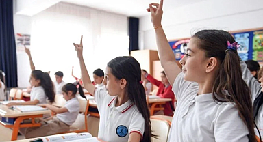 MEB 2025-2026 Eğitim Takvimi: Okullar Ne Zaman Açılacak? Ara Tatil ve Yarıyıl Tatil Tarihleri Açıklandı mı?