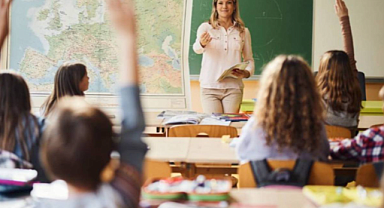 MEB Ücretli Öğretmenlik Başvuruları Başladı Mı? 2025-2026 Süreci, Başvuru Şartları ve Öncelik Sıralaması Hakkında Tüm Detaylar Neler?