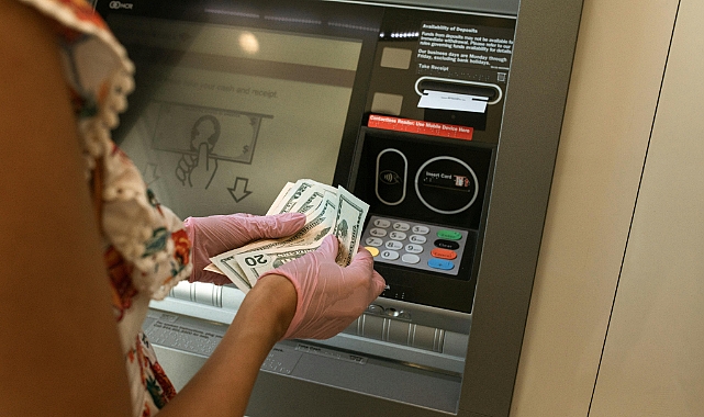 ATM’lerde Para Yatırma ve Çekme Limitleri Yeniden Güncellendi