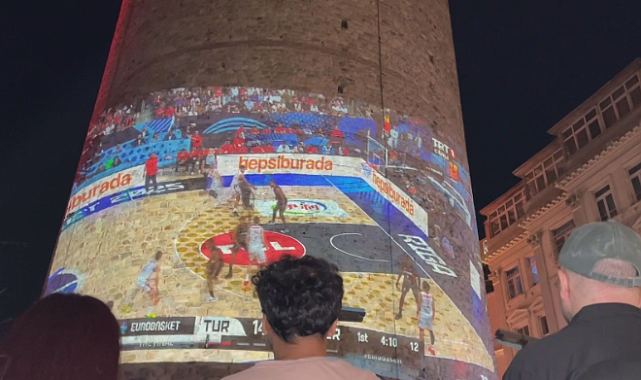 Türkiye'nin Basketbol Final Mücadelesi Galata Kulesi'nde Nasıl Canlı İzlendi?