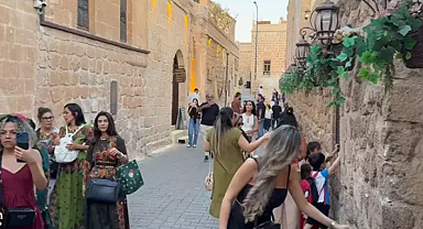 Uzak Şehir' Dizisi Midyat'ta Turizmi Nasıl Canlandırıyor?