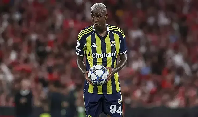 Penaltıyı kim atacak? Fenerbahçe'de Penaltı Anı! Kerem Topu Aldı, Talisca İstedi ve Golü Attı