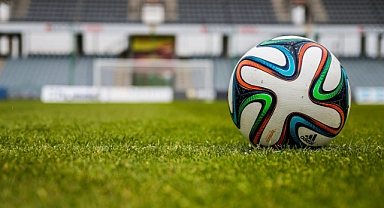 Bursaspor – Fethiyespor maçı saat kaçta, hangi kanalda? TFF 2. Lig’de kader sınavı!