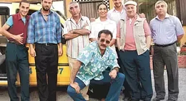AKASYA DURAĞI 17 ARALIK: Efsane Komedi Saat Kaçta Başlıyor? Zeki Alasya'lı Kadrodan Son Durum!