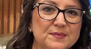 Aylin Ataibis Kimdir? Nereli, Kaç Yaşında, Kariyeri ve Siyasi Hedefleri