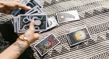  ♈♉♊ Horóscopo del 9 de diciembre de 2025: Amor, Finanzas, Suerte y Bienestar