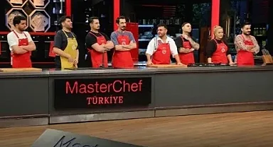 MASTERCHEF'TE DEV FİNAL ÖNCESİ 3. ALTIN ÖNLÜK SAHİBİNİ BULDU! 24 Aralık MasterChef'te Kim Kazandı? İşte Altın Önlüğü Giyen O İsim!