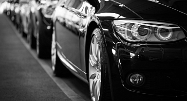 Otomobil Pazarı “Yeni Normal”e Geçti: Satışlar Rekor Kırıyor, İkinci Elde Fiyatlar Gevşiyor